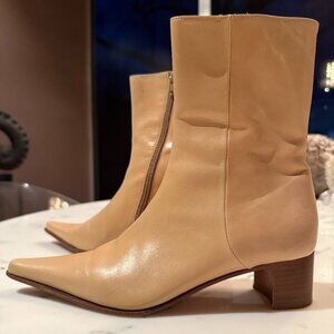 Vintage 90’s Italian Light Beige Boots by Mare Size 36.5